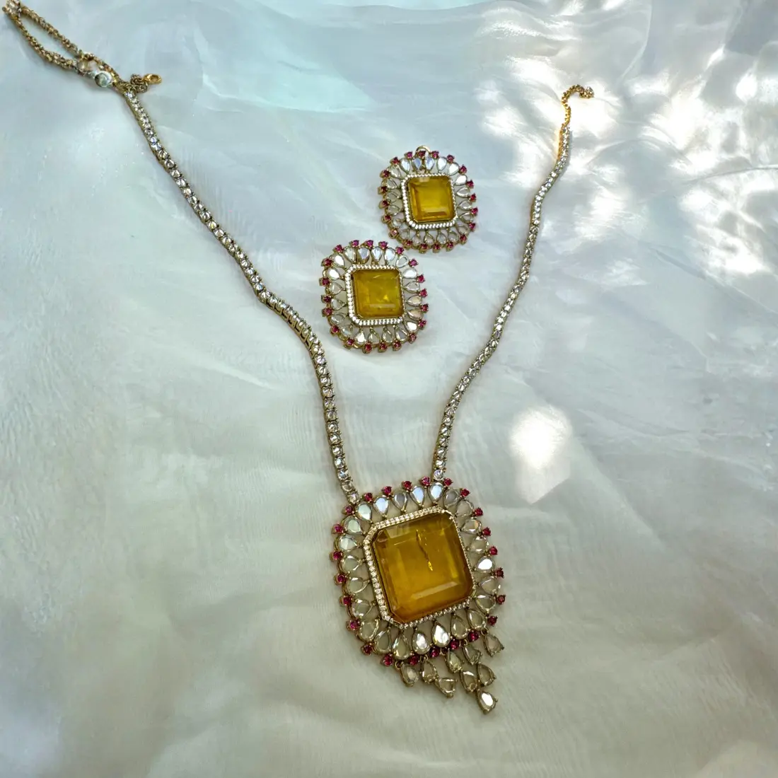 Golden Radiance Kundan Set - Image 2